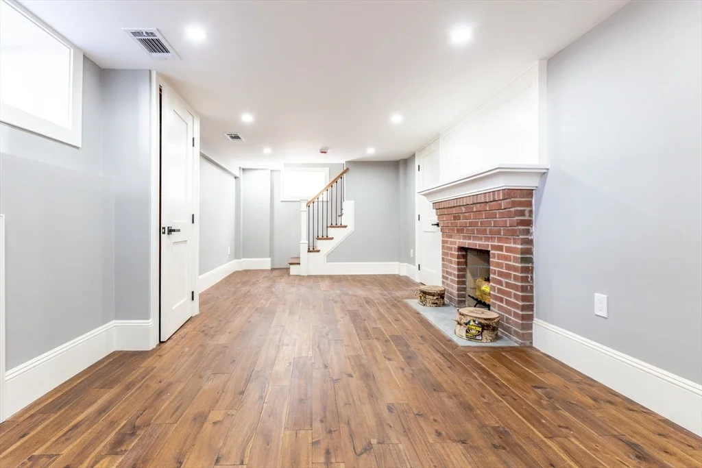 Photo of 79 Huron Cir