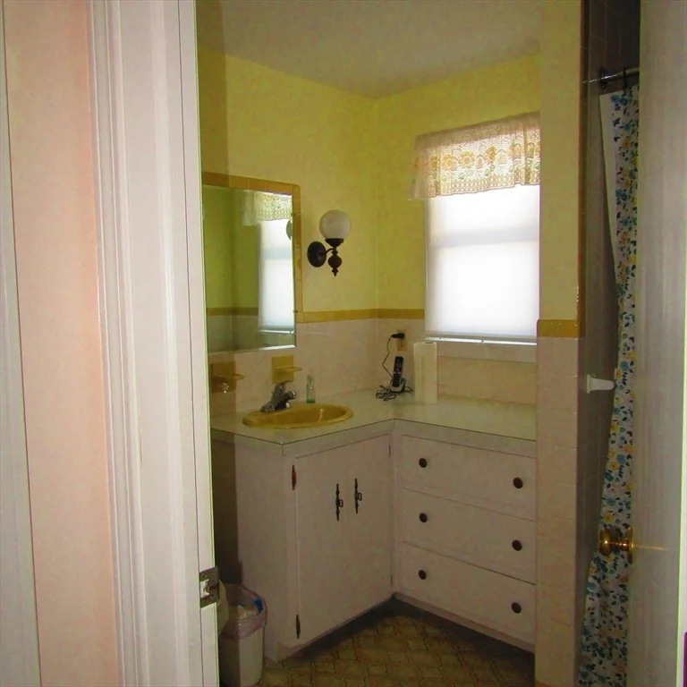 Photo of 214 Audubon Road