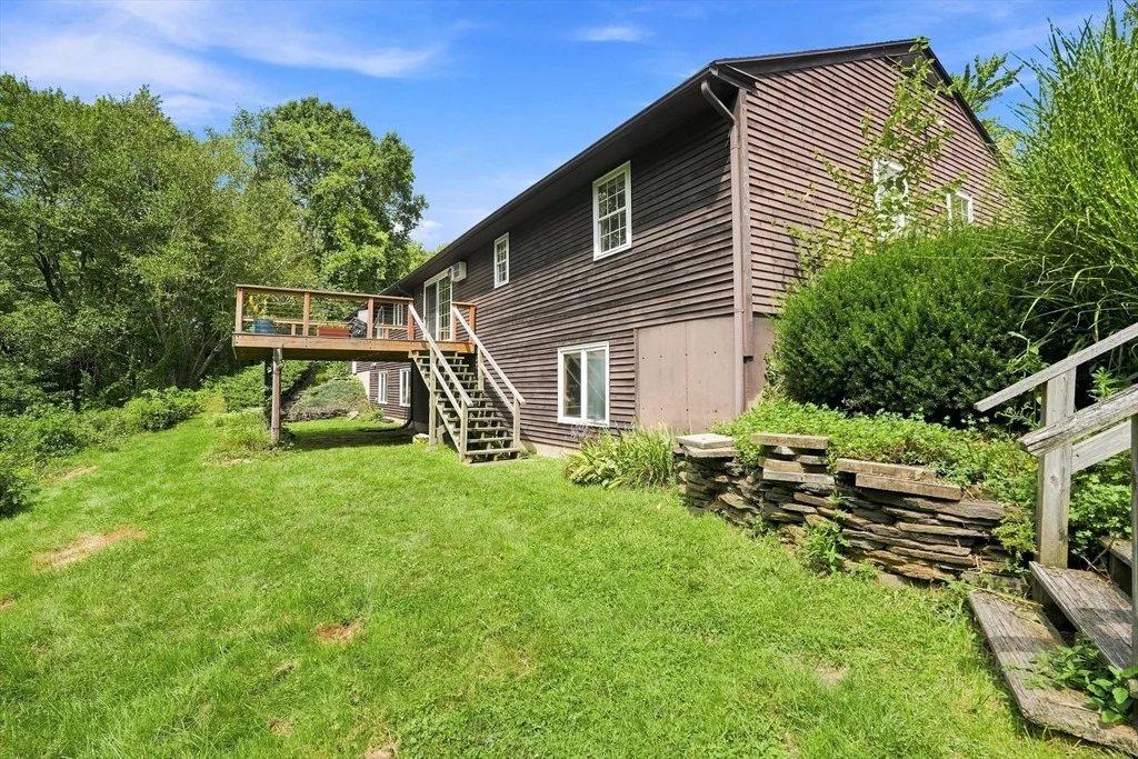 Photo of 261 Bay Road