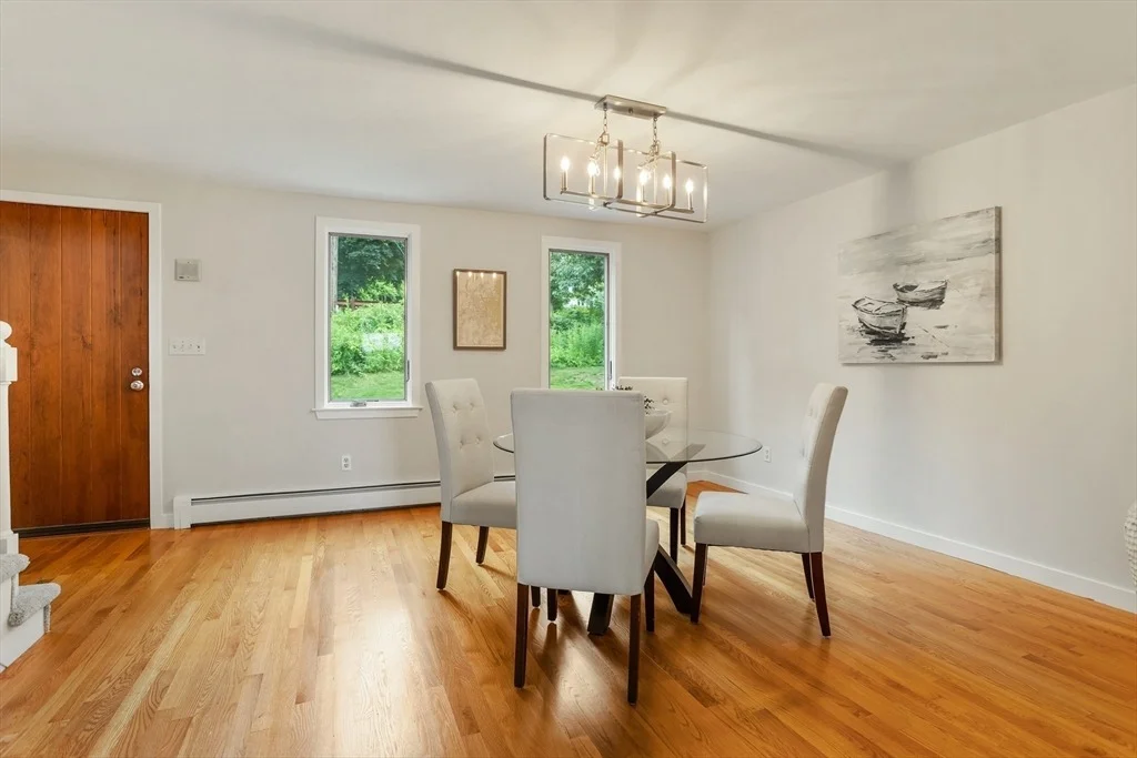 Photo of 444 Middle Road