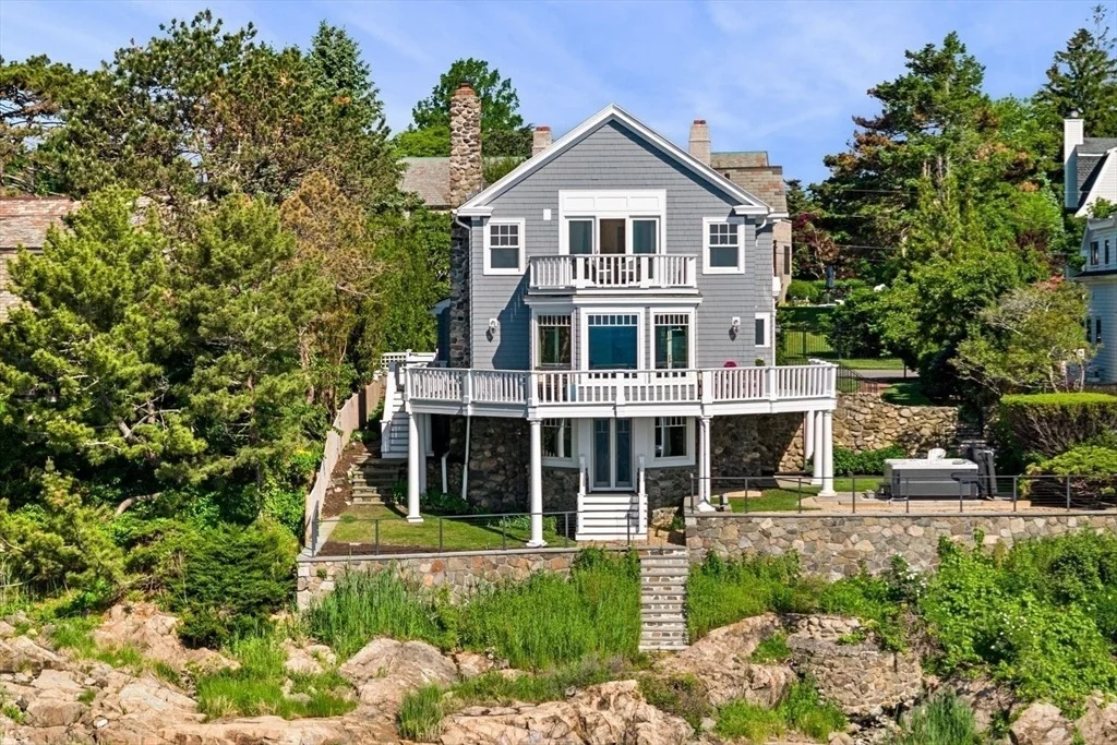 Photo of 16 Coolidge Road