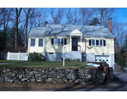 Photo of 6 Hurlburt Road