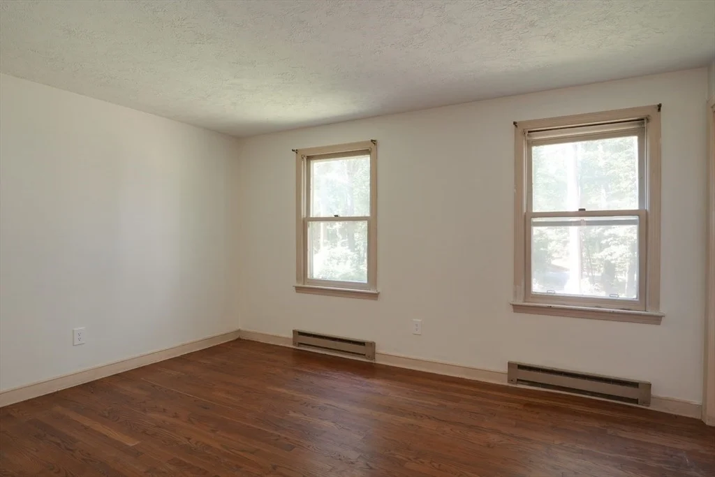 Photo of 560 Old Harvard