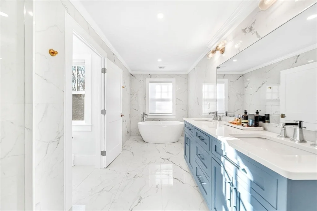 Photo of 265 Weston Rd
