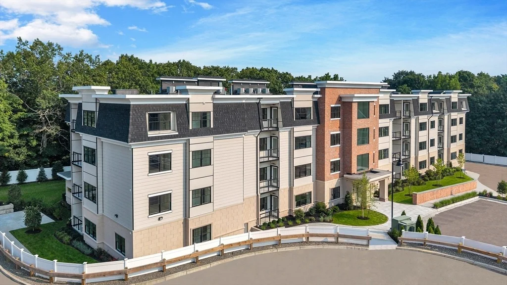 Photo of Unit 410 at 20 Audubon Way