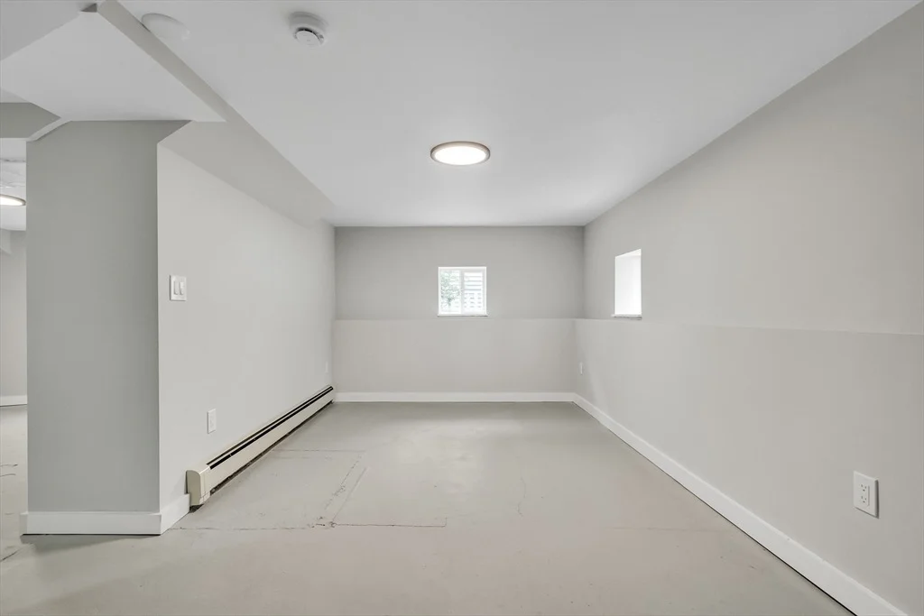 Photo of 20 Riverview St