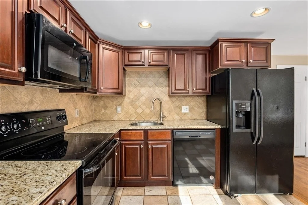 Photo of 7 Neptune Dr