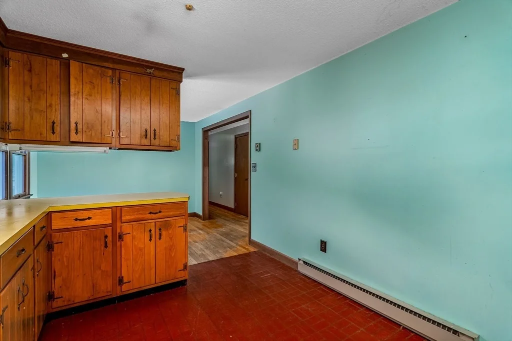 Photo of 10 Jonathan Dr