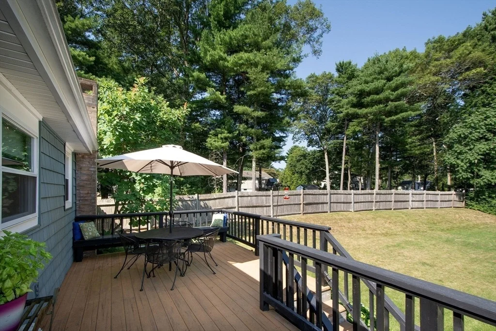 Photo of 18 Howland Cir