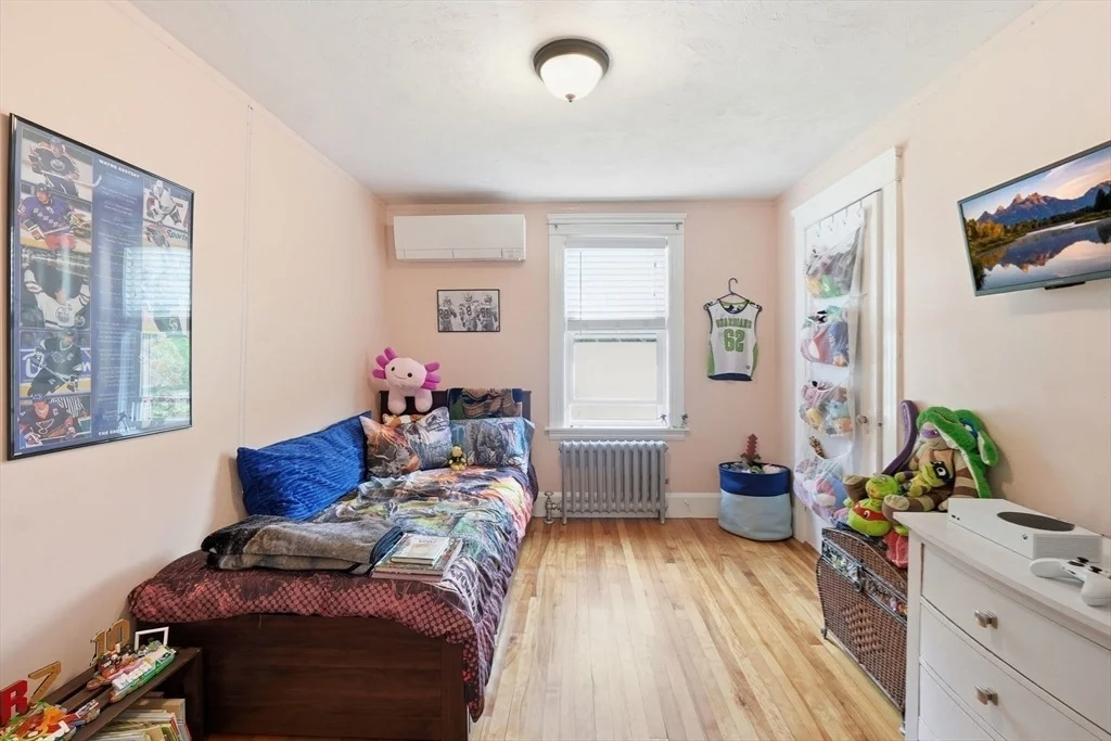Photo of 161 Boyd St