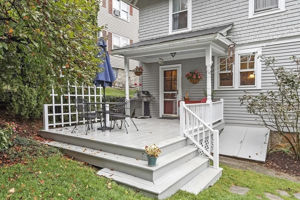 Photo of 6 Moore Ave