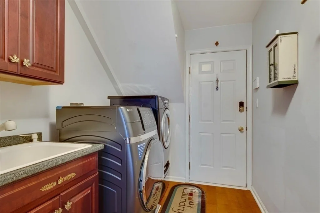 Photo of 22 Robert Rd