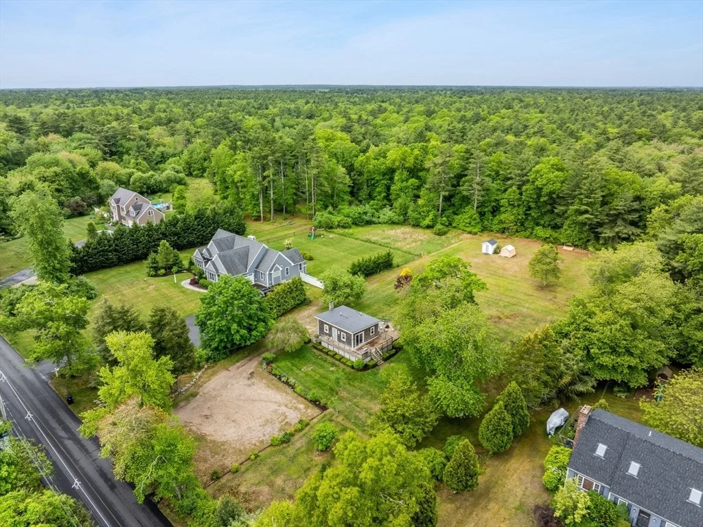 Photo of 301 County Rd