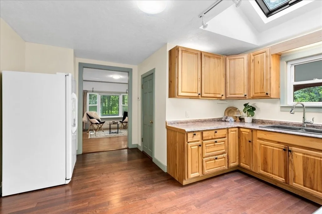Photo of 39 Mashapaug Rd