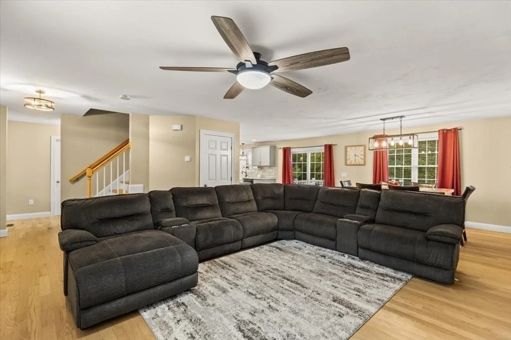 Photo of 2209 Maple Swamp Road