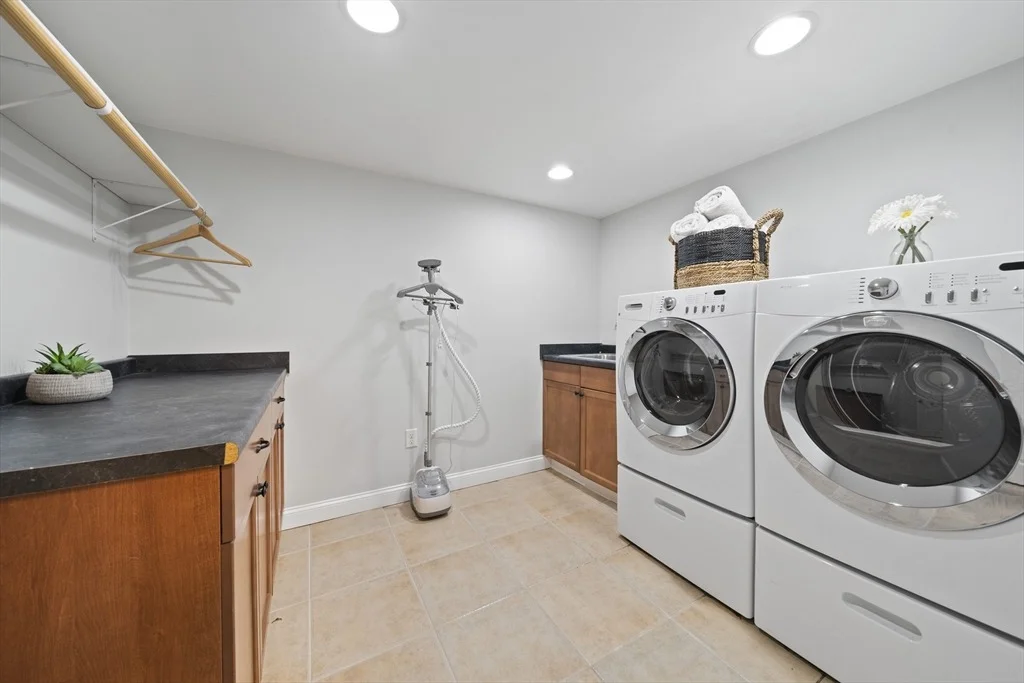 Photo of 447 Dudley Road