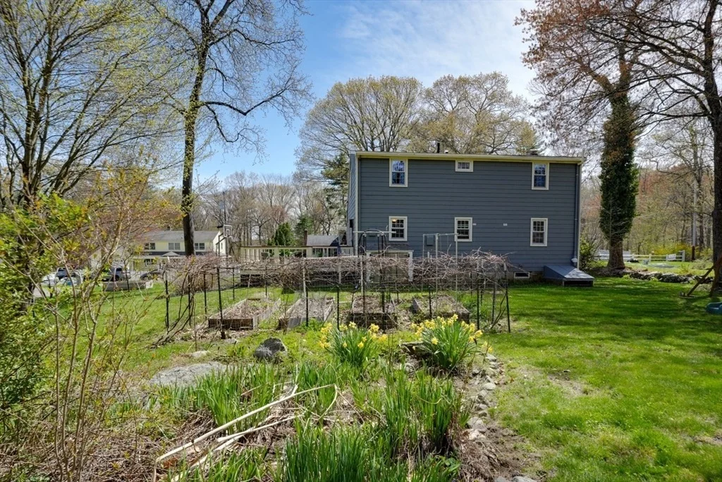 Photo of 125 Hemlock Dr