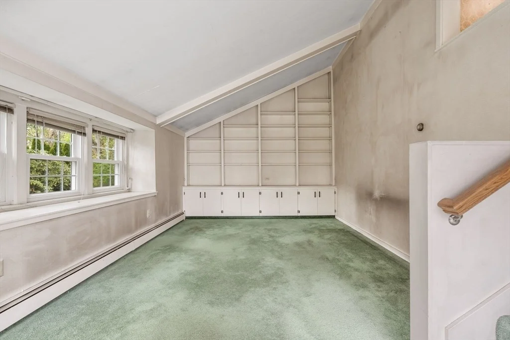 Photo of 37 Elm Crest Road