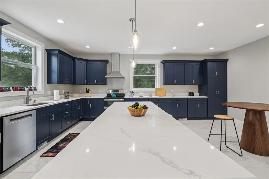 Photo of 920 Drift Road