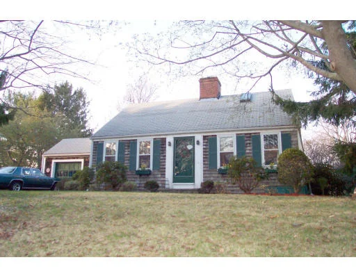 Photo of 8 Cedar Crest Lane
