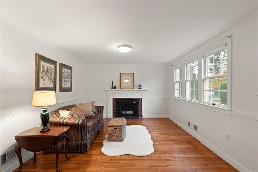 Photo of 8 Meridian Rd