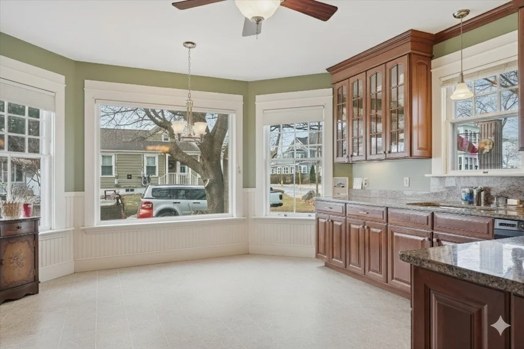 Photo of 4 Beach Ave