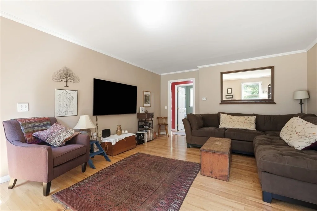 Photo of 17 Phelps Ln