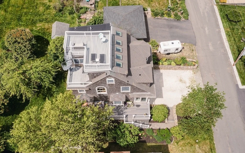 Photo of 46 Holbrook Ave