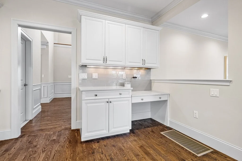 Photo of 117 Nobscot Dr