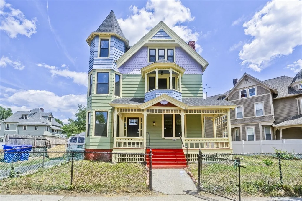Photo of 205 St James Ave
