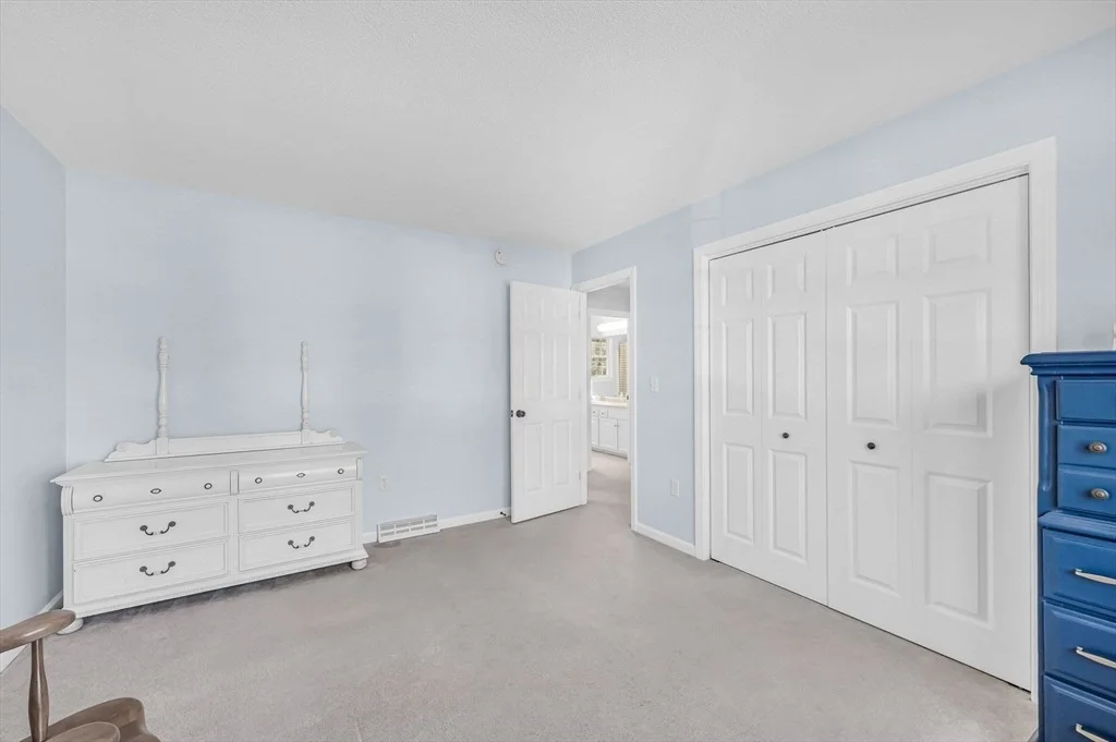 Photo of 171 Munger Hill Rd