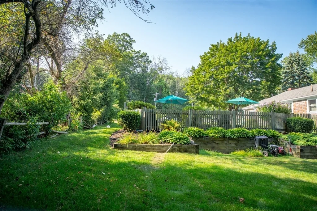 Photo of 18 River Rd