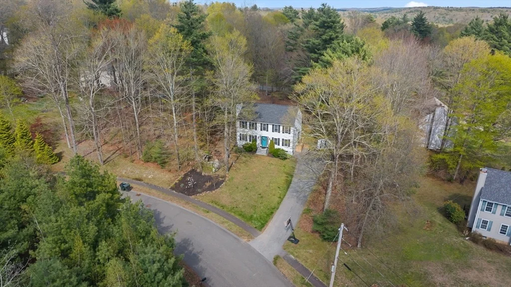 Photo of 4 Mockingbird Ln
