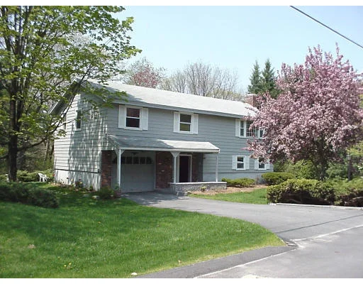 Photo of 14 Olde Surrey Drive