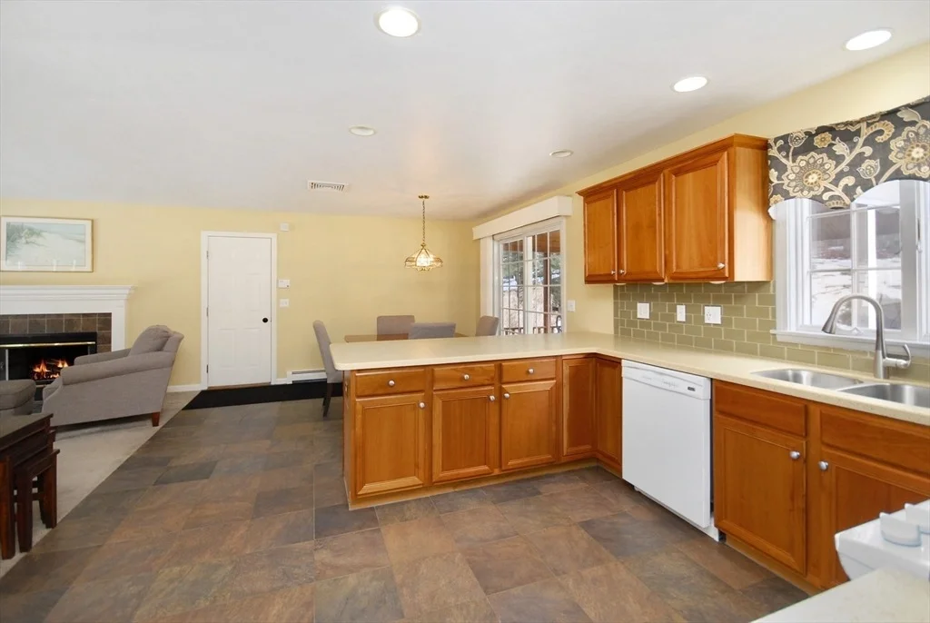Photo of 7 Carriage Ln