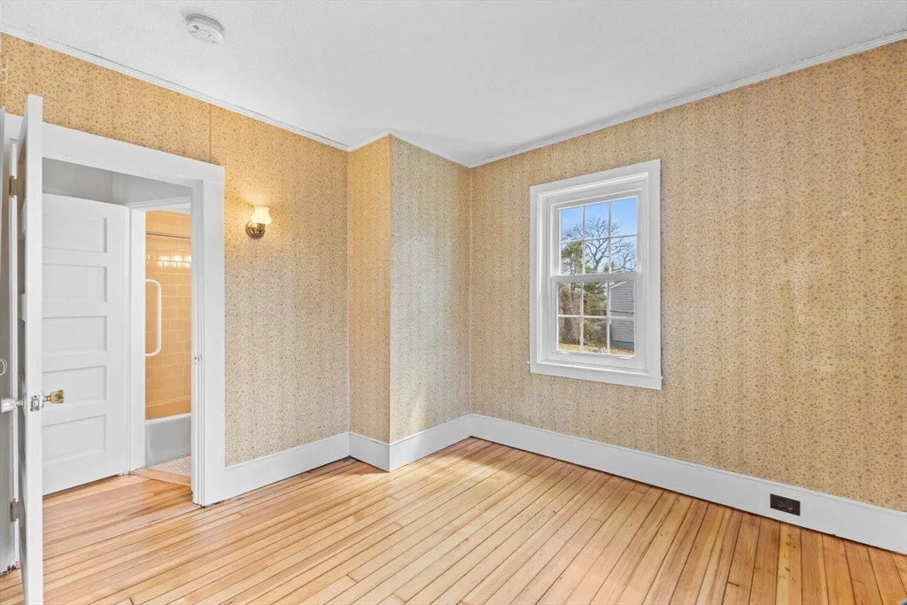 Photo of 10 Puritan Rd