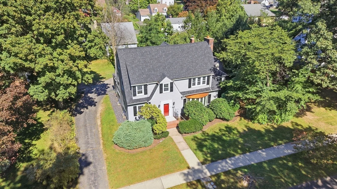 Photo of 128 Meadowbrook Rd