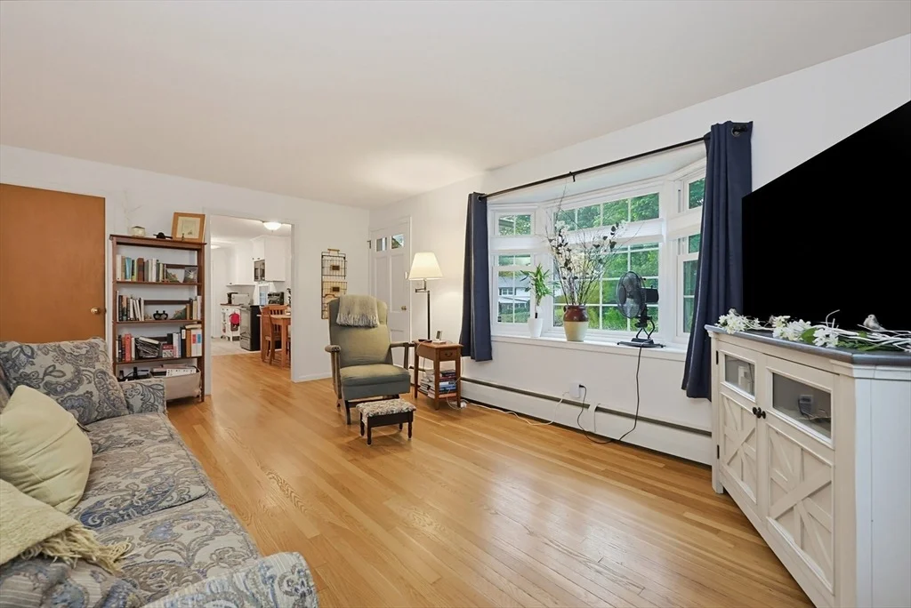 Photo of 32 Saratoga Drive