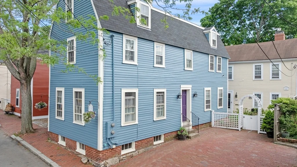Photo of 15 River St