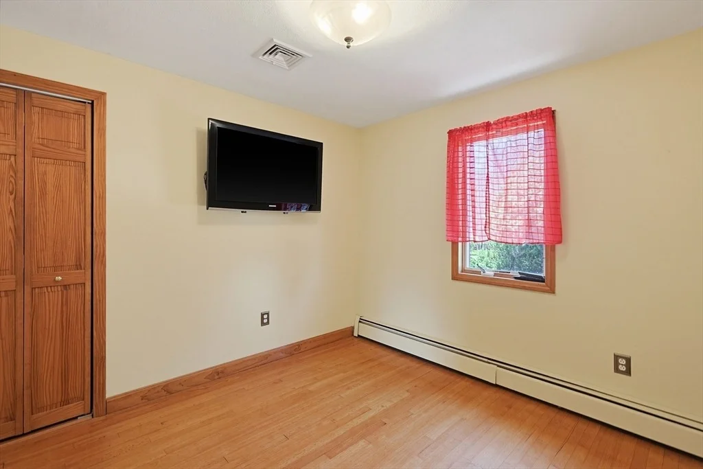 Photo of 132 Jean Dr