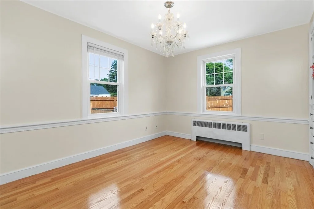 Photo of 37 Kenmore Rd