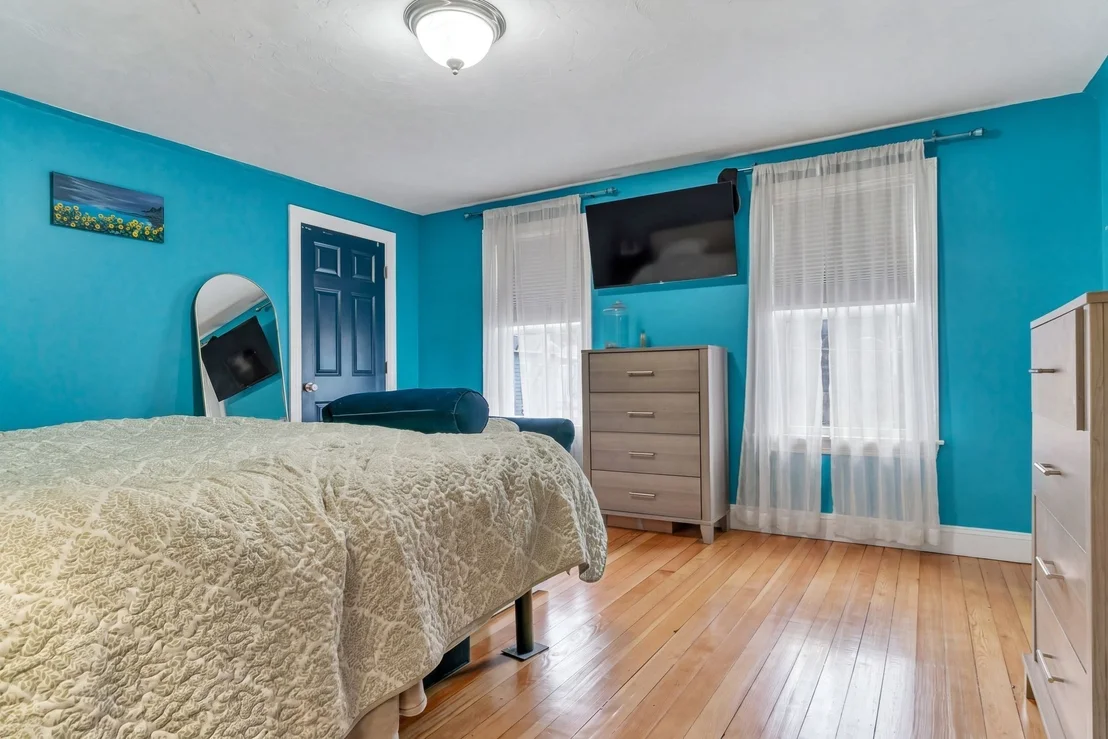 Photo of 25 Fuller Pl