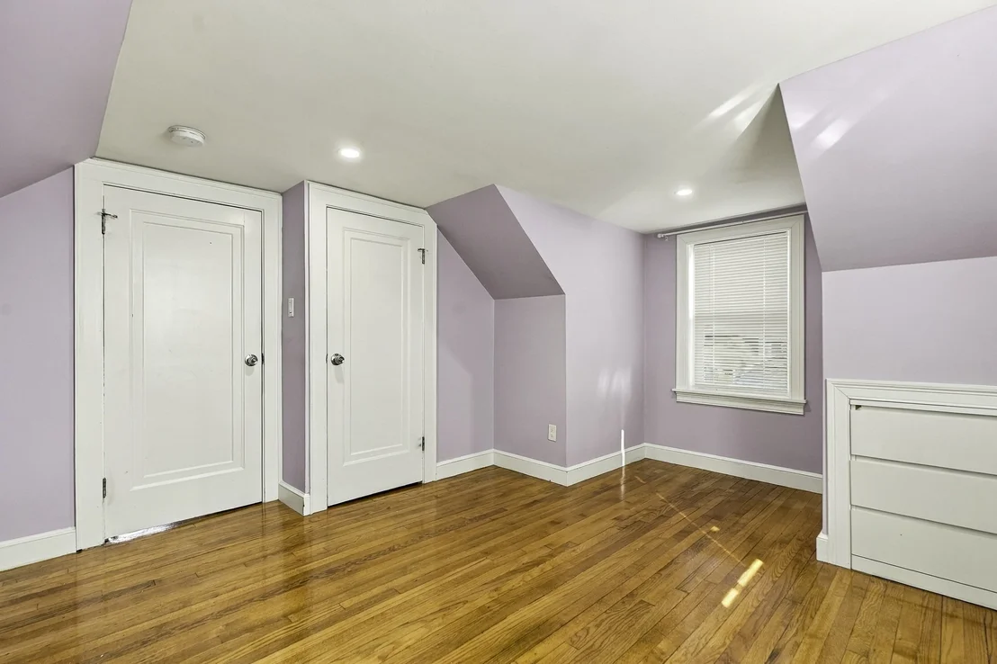 Photo of 47 Rosedale Rd