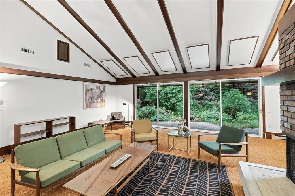 Photo of 8 Morgan Cir