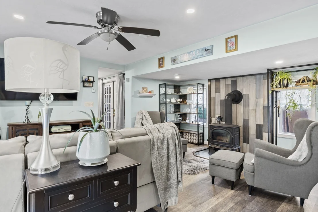 Photo of 27 Siesta Drive