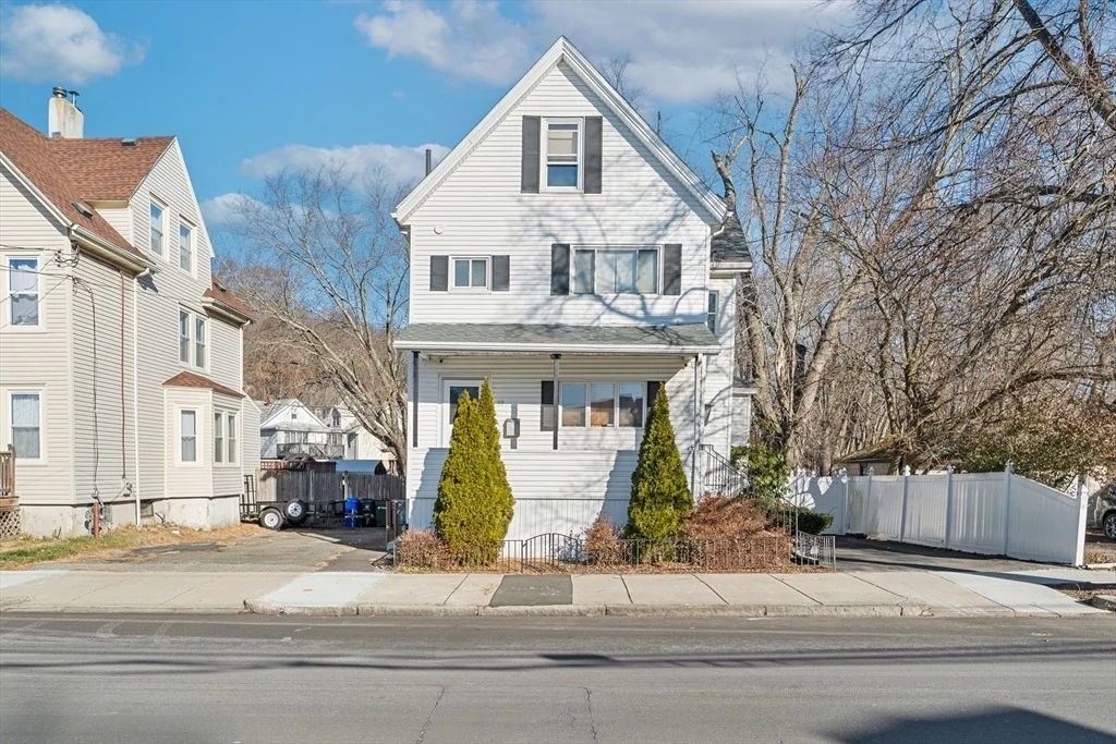 Photo of 32 Beach Street