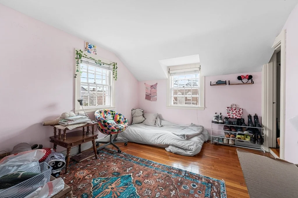 Photo of 32 Colonial Drive