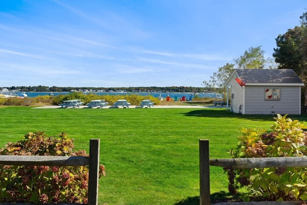 Photo of 135 Leeward