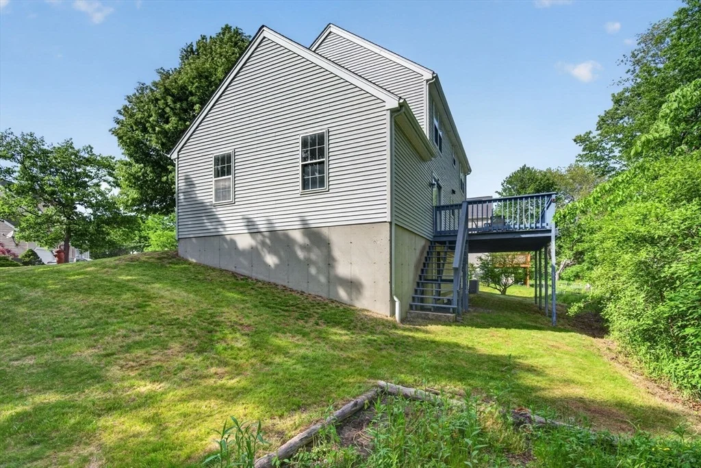 Photo of 30 Bucklin Rd