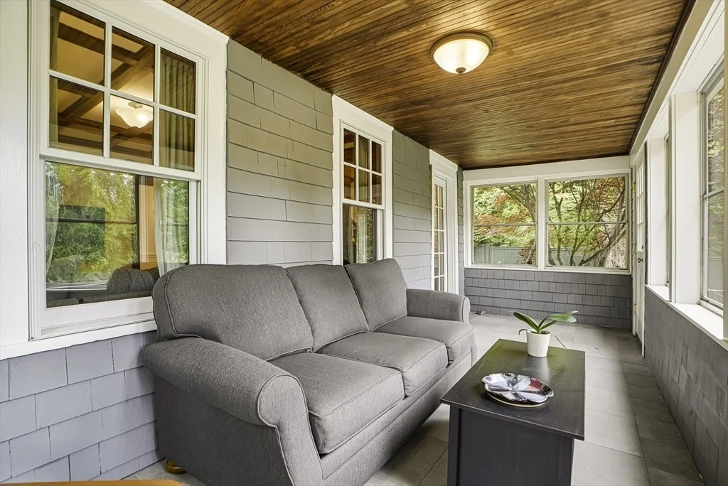 Photo of 26 Leach Ln
